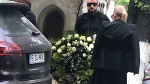 Cătălin Botezatu, distrus de durere la înmormântarea excentricului Alex Faur