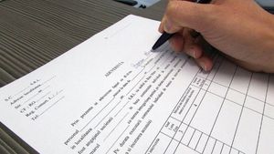Declarația pe propria răspundere necesară pentru a circula după ora 20:00 nu se schimbă
