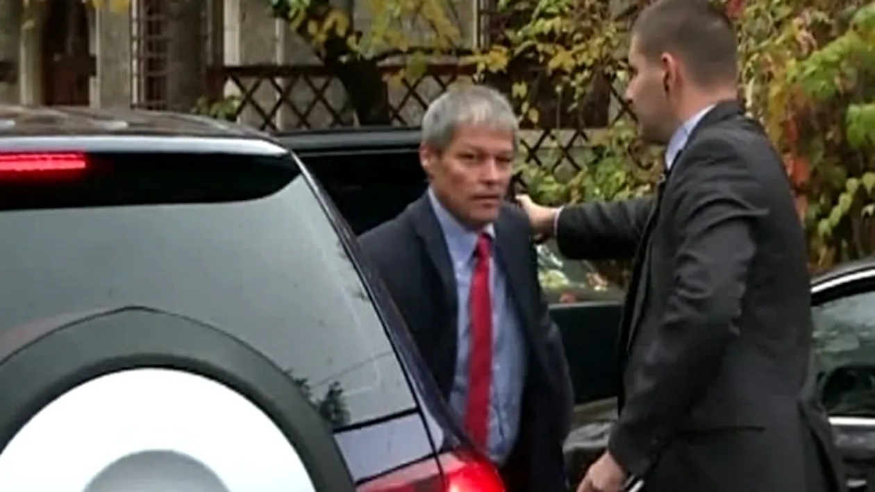 Care este starea fostului premier Dacian Cioloş şi a soţiei în urma accidentului rutier suferit joi