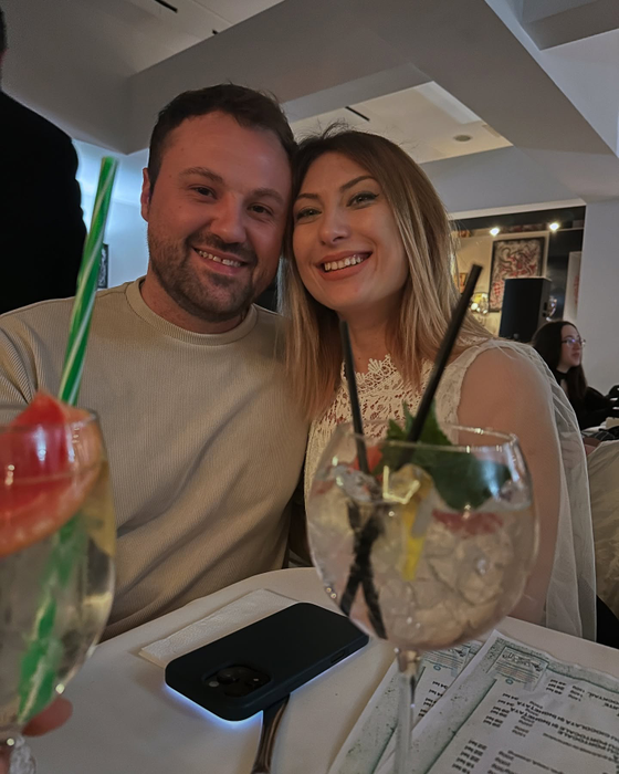 Sonia și soțul ei lucrează pe o navă de croazieră/ Sursa foto: Instagram