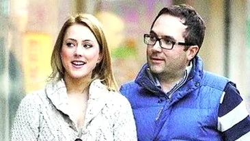 Luiza Bogdan s-a cununat civil la Brasov, iar acum se pregateste pentru ceremonia religioasa. Milionarul Costan o face mireasa in Sardinia