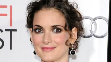 Winona Ryder este speriata de internet! Se teme ca s-a inrolat in Al Qaeda!