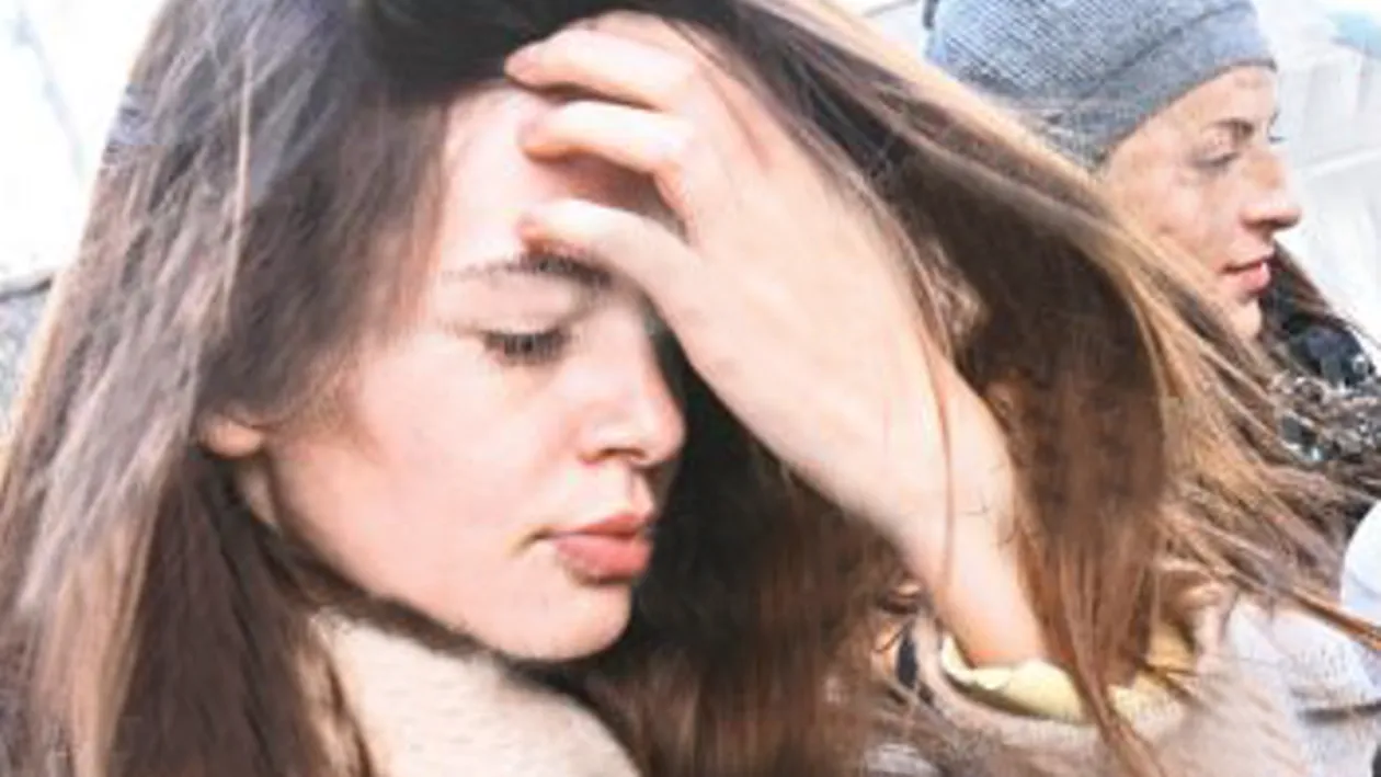 Monica Gabor, distrusa! Mama ei a murit in cel mai stupid accident posibil! A fost strivita de o stanca desprinsa dintr-un versant