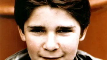 Il mai tineti minte pe pustiul din Gremlinii? Acum are 40 de ani si sustine ca a fost abuzat sexual de-a lungul carierei sale!