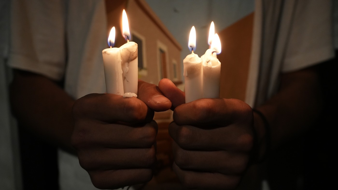 Zeci de morți și răniți în urma unui atentat sinucigaș cu bombă la o biserică. Pe cine acuză autoritățile