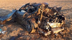 Accident suspect în Dâmbovița! Un șofer a fost găsit mort într-un Porsche, iar lângă el era o sumă mare de bani