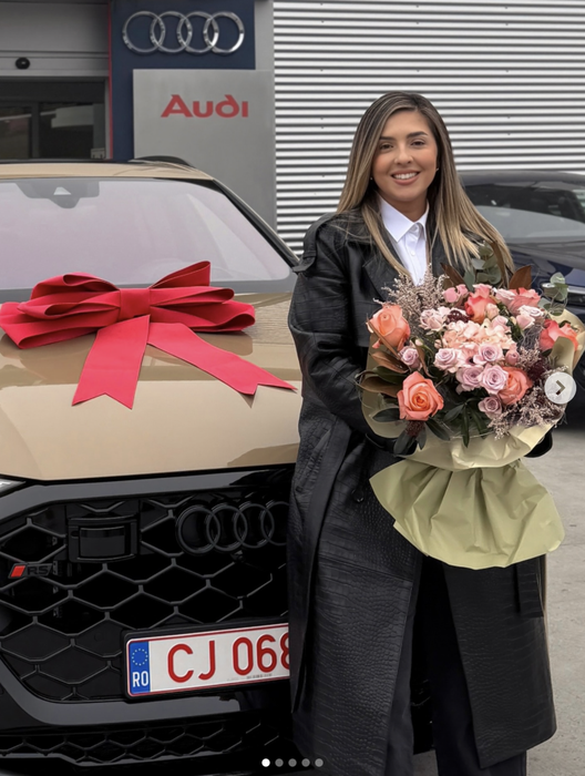 Daniela și-a cumpărat o mașină/foto: Instagram