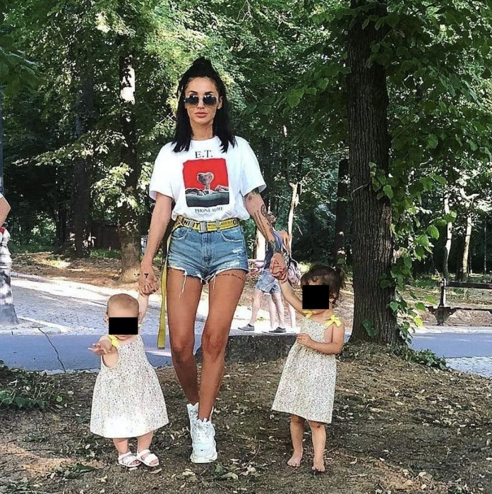 Frankie de la Insula Iubirii are două fetițe. Imagini rare cu fiicele ispitei de la Antena 1