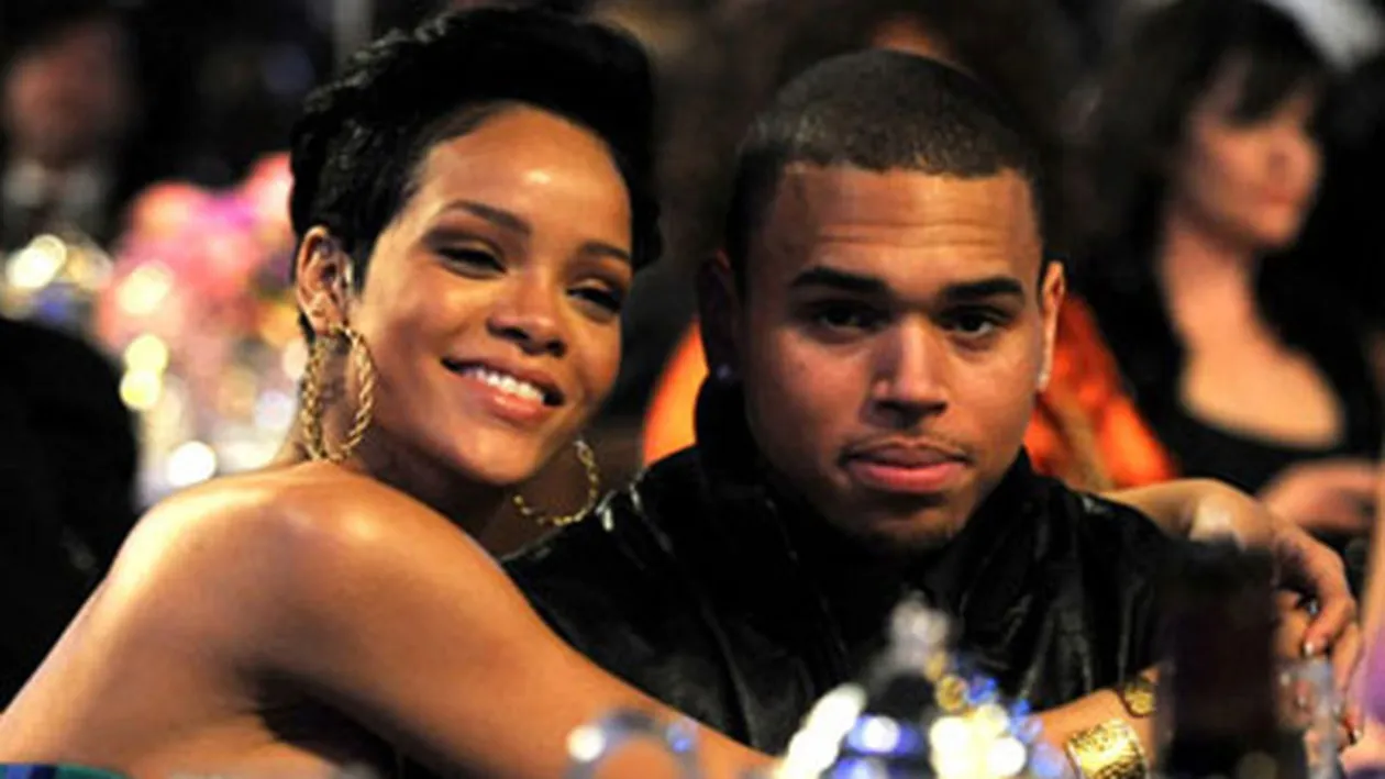 Nu i-a ţinut decât o săptămână! Rihanna şi Chris Brown s-au împăcat, după ce au anunţat cu surle si trâmbite că nu se mai iubesc