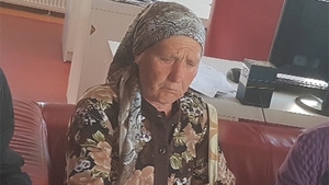 UPDATE. Cea mai nouă metodă de escrocherie. Zeci de țărani din Vaslui, păcăliți de o gașcă de "șmecheri" din București: "Au venit cu o masină, au spus că sunt de la Enel și mi-au cerut să le aduc o.." Reacția Enel