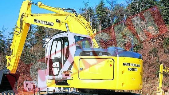 La trei ani, si-a cumparat excavator de 10.000 de euro