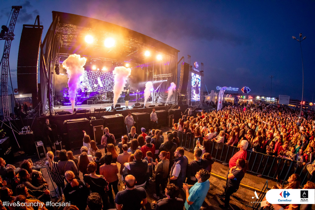 Andra Măruță, scene uluitoare în timpul concertului din Focșani! Ce i-au făcut cei din primul rând