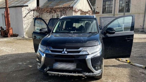 Cum a reușit un bărbat din Botoșani să rămână fără mașina pe care dăduse 90.000 de lei