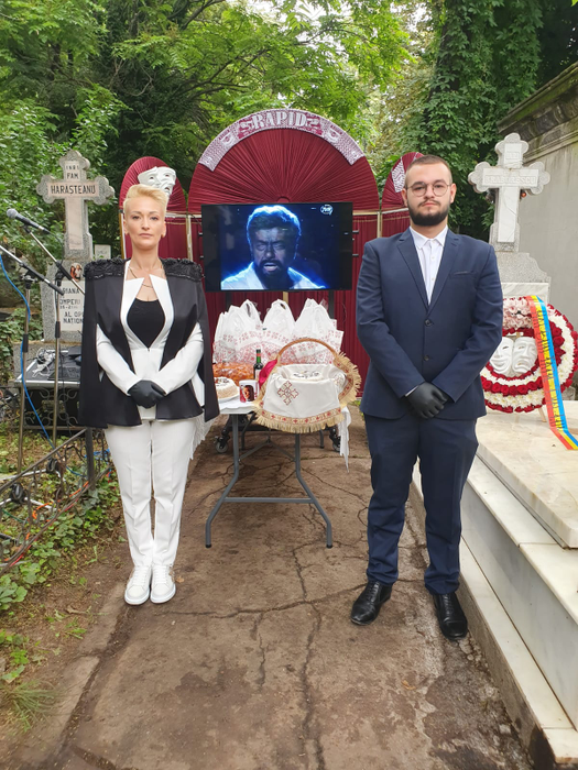 40 de zile fără Ion Dichiseanu! Imagini în premieră de la parastasul marelui actor