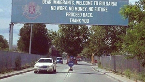 Cea mai tare gluma de pe Facebook: Ce poate sa scrie la vama, la intrarea in Bulgaria!