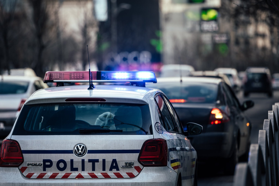 Polițiștii i-au luat rapid urma fetei care îl șantaja pe francez