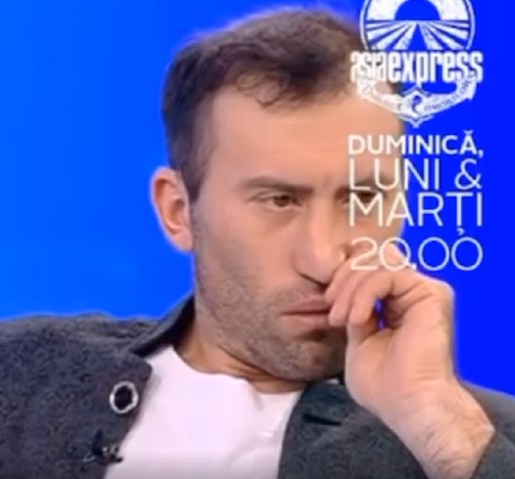 Uite pe cine face Acces Direct vedetă! Viorel, soțul Vulpiței se scobește în nas fără nicio jenă, la televizor