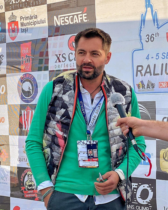 Norris Măgeanu s-a anturat cu sexy-mezzosoprana lui Dan Bittman