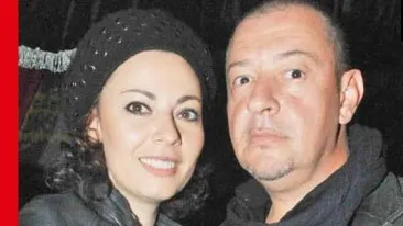 In lipsa sotiei, Bodo a asigurat-o ca totul va fi bine! Ea este cealalta prezenta feminina din viata artistului!