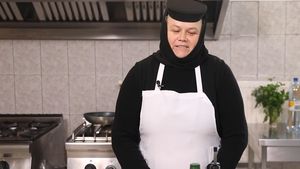 Turtițele Sfântului Antipa: rețeta de post a Maicii Alexandra de la Mânăstirea Christiana cu gust bogat și crustă aurie