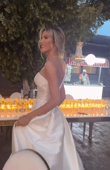 Gabriela Prisăcariu a dansat pe manele la nunta ei / Sursă foto: Instagram