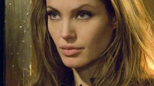 Jolie nu-l suporta pe Clooney