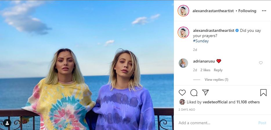 Alexandra Stan și Adriana Rusu au încins atmosfera pe plajă! Cele două cântărețe au făcut topless, iar imaginile i-au înnebunit pe bărbați