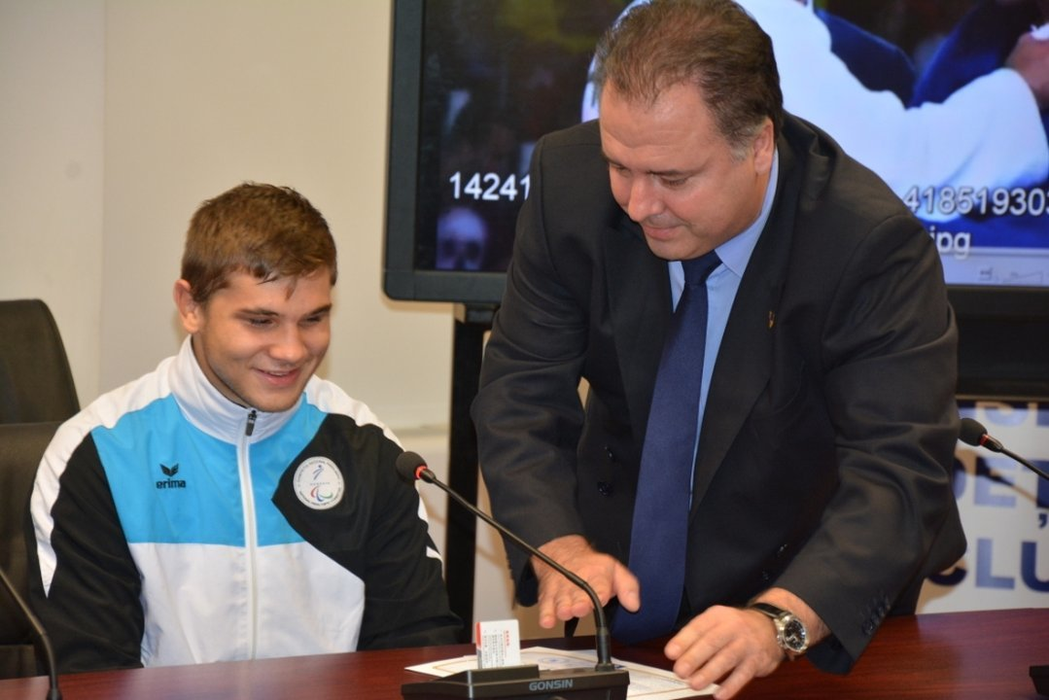 Gestul incredibil făcut de MARIUS VIZER pentru campionul ALEXANDRU BOLOGA! Ce sumă de bani i-a dăruit chiar de Crăciun!