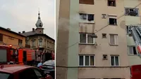 Trei persoane intoxicate cu fum în urma unui incendiu într-un bloc din Arad. VIDEO