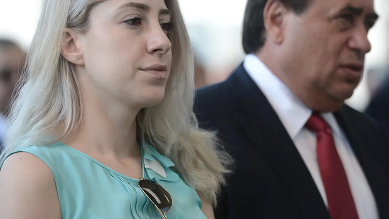 Amor in strada! Tatal ei e cel mai bogat roman