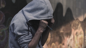 Caz șocant! Un tată și-a injectat copiii cu heroină pentru a-i ajuta să doarmă mai repede