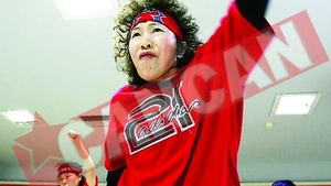 Danseaza hip-hop la 71 de ani