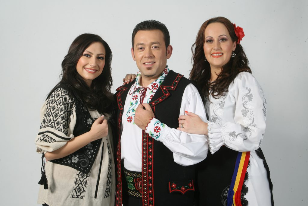 Fratele Andrei, declarații despre copilăria artistei: ”Andra de pe la 7-8 ani venea la nunțile cu orchestra și făcea programe”