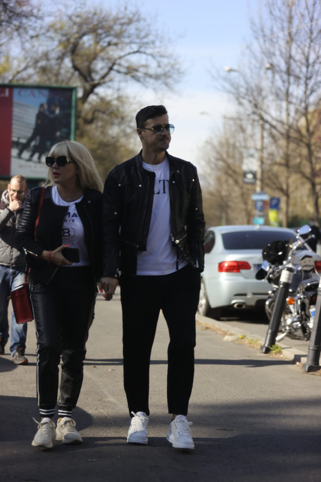 Elena Udrea și Adrian Alexandrov, la plimbare, de mână, prin parcul Herăstrău (Foto: CANCAN.RO)