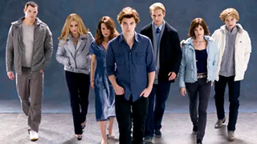 Nu mai iese al patrulea film din seria Twilight? Vampirii au fost batuti de un grup inarmat!