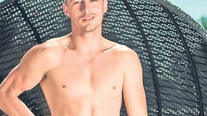 "Sunt cel mai sexy pentru ca majoritatea arata rau" Afla dupa ce se uita Vladimir Draghia in club si cum elimina concurenta!