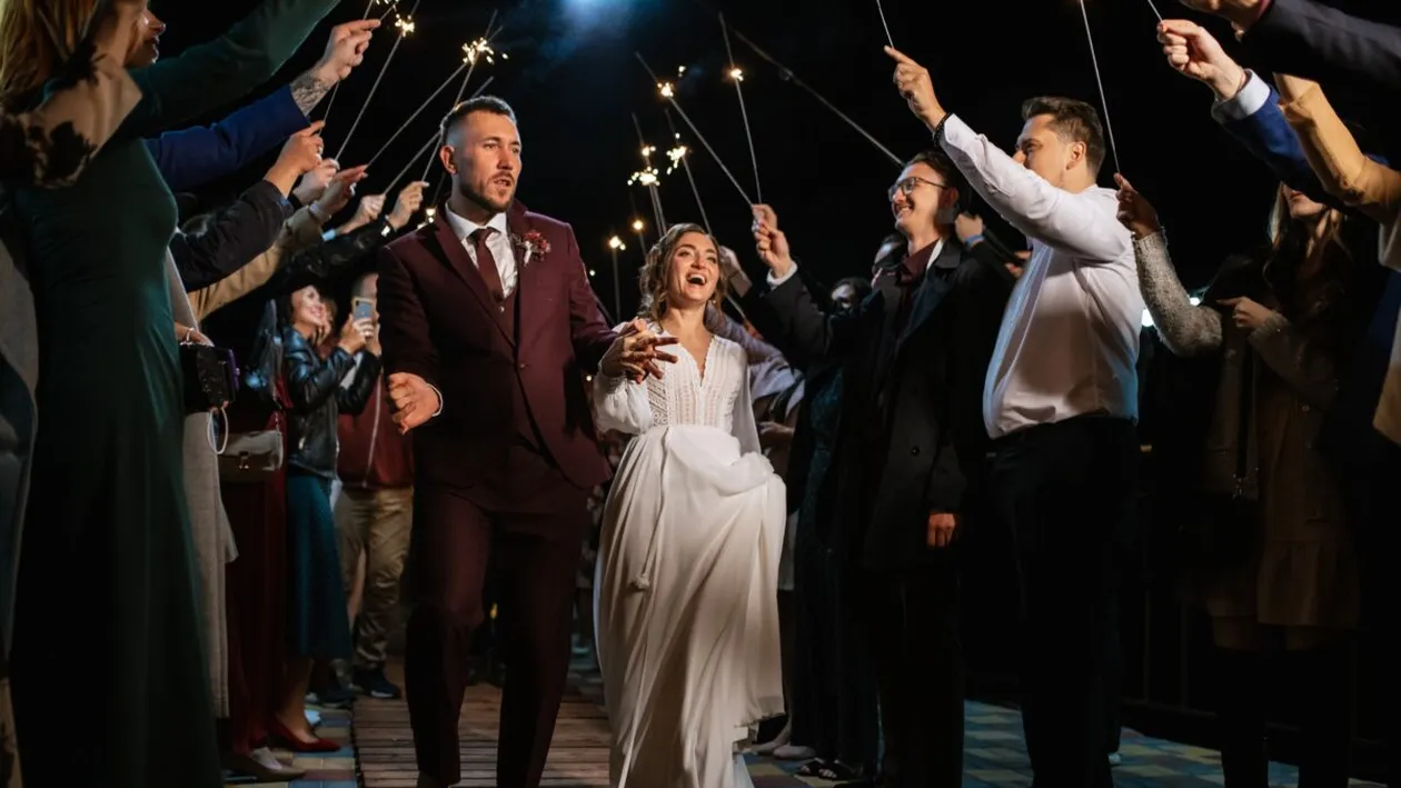 Cât costă o nuntă în 2026. Suma uriașă pe care trebuie să o scoată mirii din buzunar