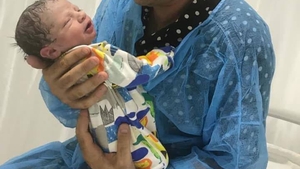 A născut: surpriză în showbiz-ul din România. Prima poză cu bebeluşul