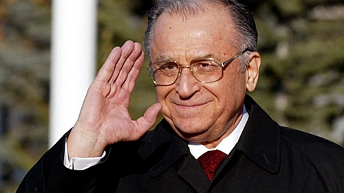 Ultimul anunț din spital despre Ion Iliescu. Ce spun medicii despre fostul președinte