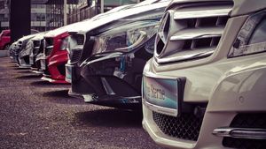 Vești bune pentru români. Compania Mercedes pune la dispoziție peste 500 de locuri de muncă, într-un oraș din țara noastră