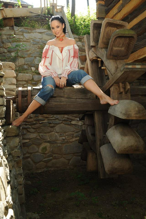Imagine de colecție cu Andreea Marin. Cum arăta „Zâna surprizelor” în copilărie