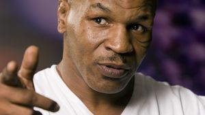 Declarația zilei » Mike Tyson și Roy Jones Jr.? “Parcă sunt doi unchi care se bat la un grătar!”