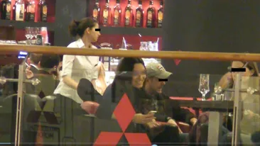 Fata lui Adi Minune s-a indragostit! Vezi cum a incercat Carmen sa-si stapaneasca emotiile la primul sarut!