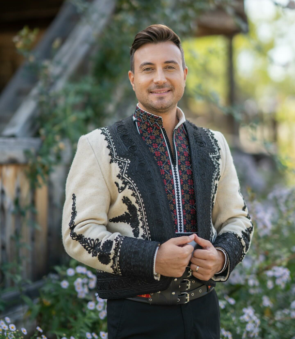 Gestul neînțeles al lui Valentin Sanfira, după ce și-a refăcut viața cu Ana. Fanii i-au sărit în cap / Sursa foto:  Social media