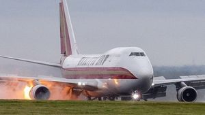 Un avion a luat foc la aterizare pe aeroportul din East Midlands