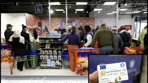 Alertă în cazul cardurilor de alimente pentru români. Ministrul a făcut anunțul referitor la data la care vor intra banii