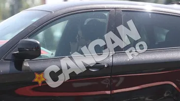 Brigitte Sfat parcheaza si-si reface manichiura in acelasi timp! Vezi cum a fost posibil!