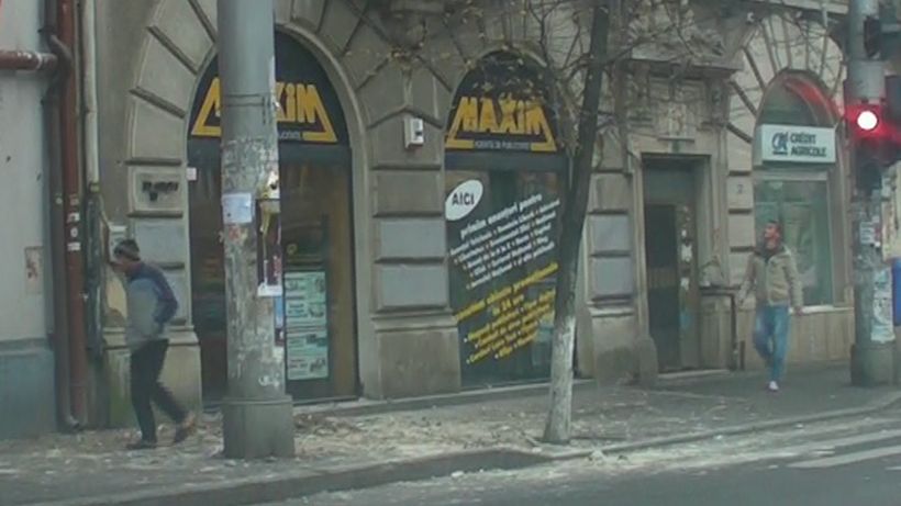 Au fost la un pas de moarte! Ce s-a intamplat in zona Mosilor din Capitala intrece orice imaginatie! Vezi ce am surpins pe camera