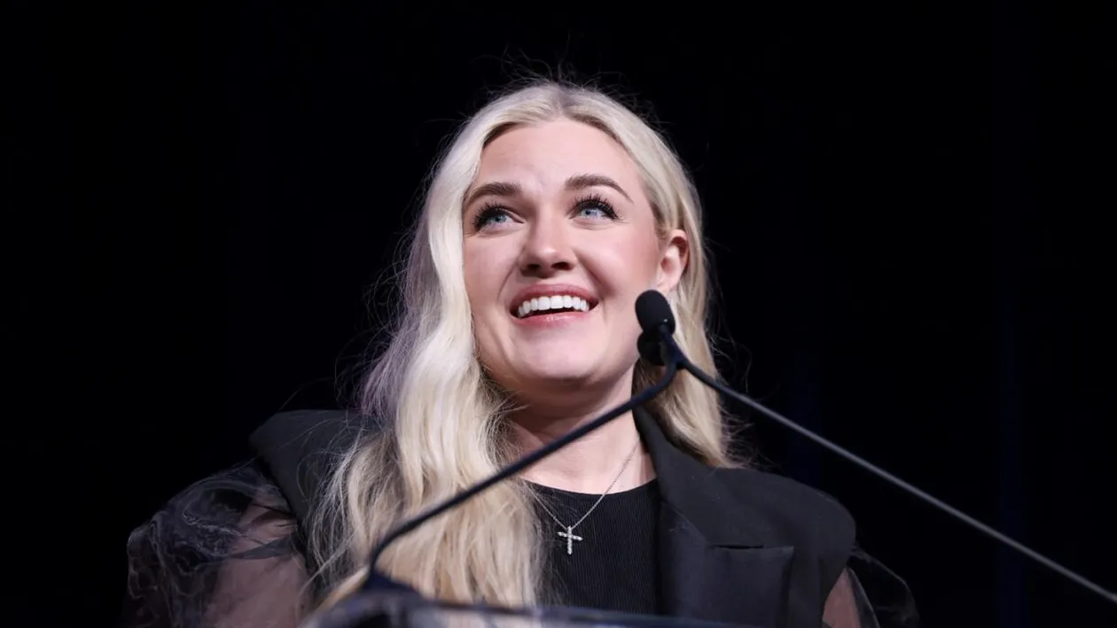 Legătura secretă dintre Erika Kirk și România. Motivul pentru care a venit aici în repetate rânduri a fost dezvăluit