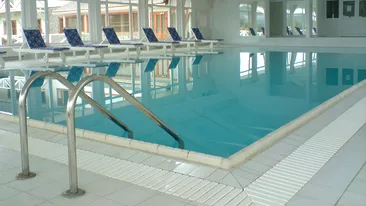 Distractie cu final tragic! Un copil de numai 10 ani s-a inecat in piscina unui hotel din Predeal